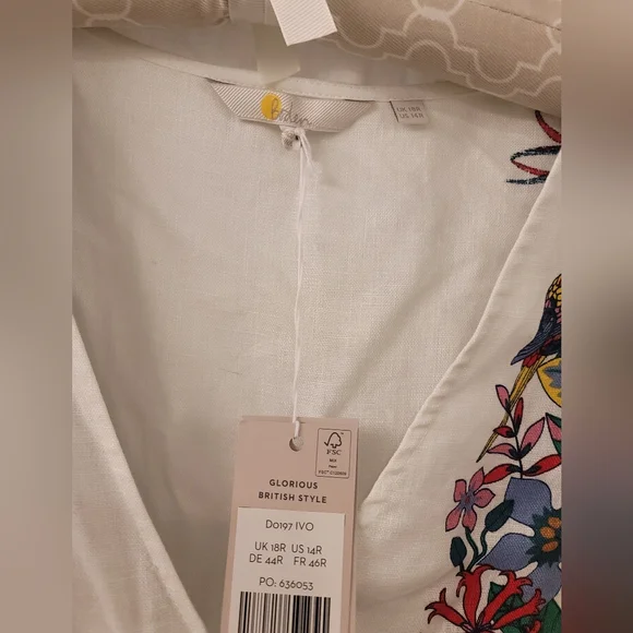 Floral V-Neck Puff Sleeve Dress - Picture 3 of 4